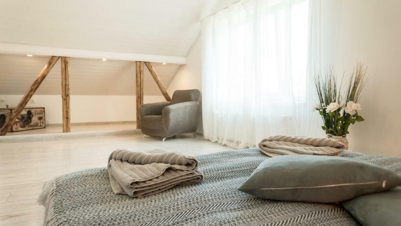 Best Stay- Paernu With Garden Buitenkant foto